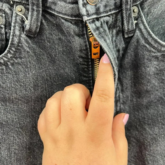 Levi's Wellthread Ribcage Straight Jeans Black Size 25 - Picture 4 of 12